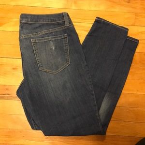 Medium wash skinny jeans